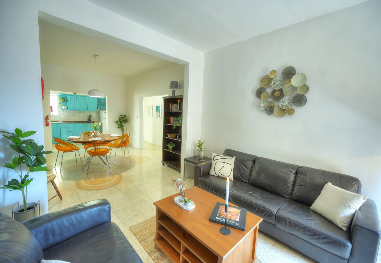 Apartamento en Sliema - Spacious, cozy 2bedroom near Sliema seafront MKIM1-1