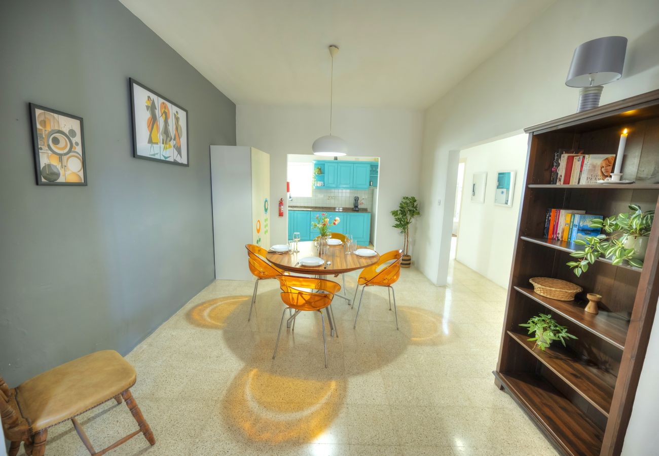Apartamento en Sliema - Spacious, cozy 2bedroom near Sliema seafront MKIM1-1