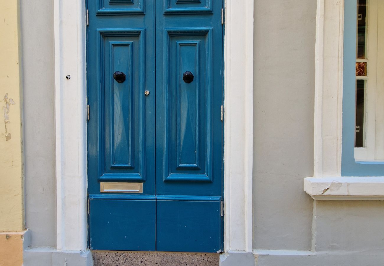 Apartamento en Floriana - Cozy 1bedroom, roof terrace near Valletta DAZZ2