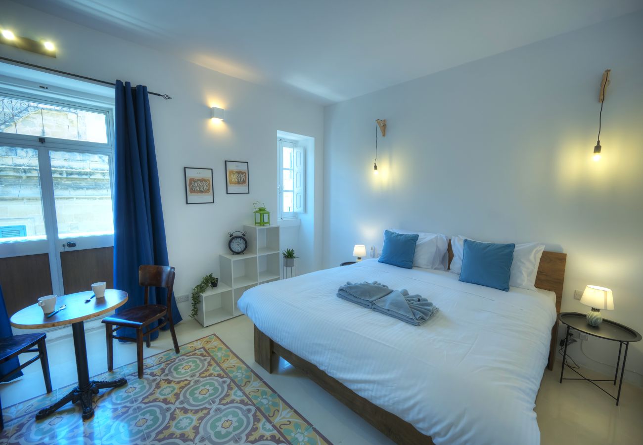 Apartamento en Floriana - Cozy 1bedroom, roof terrace near Valletta DAZZ2
