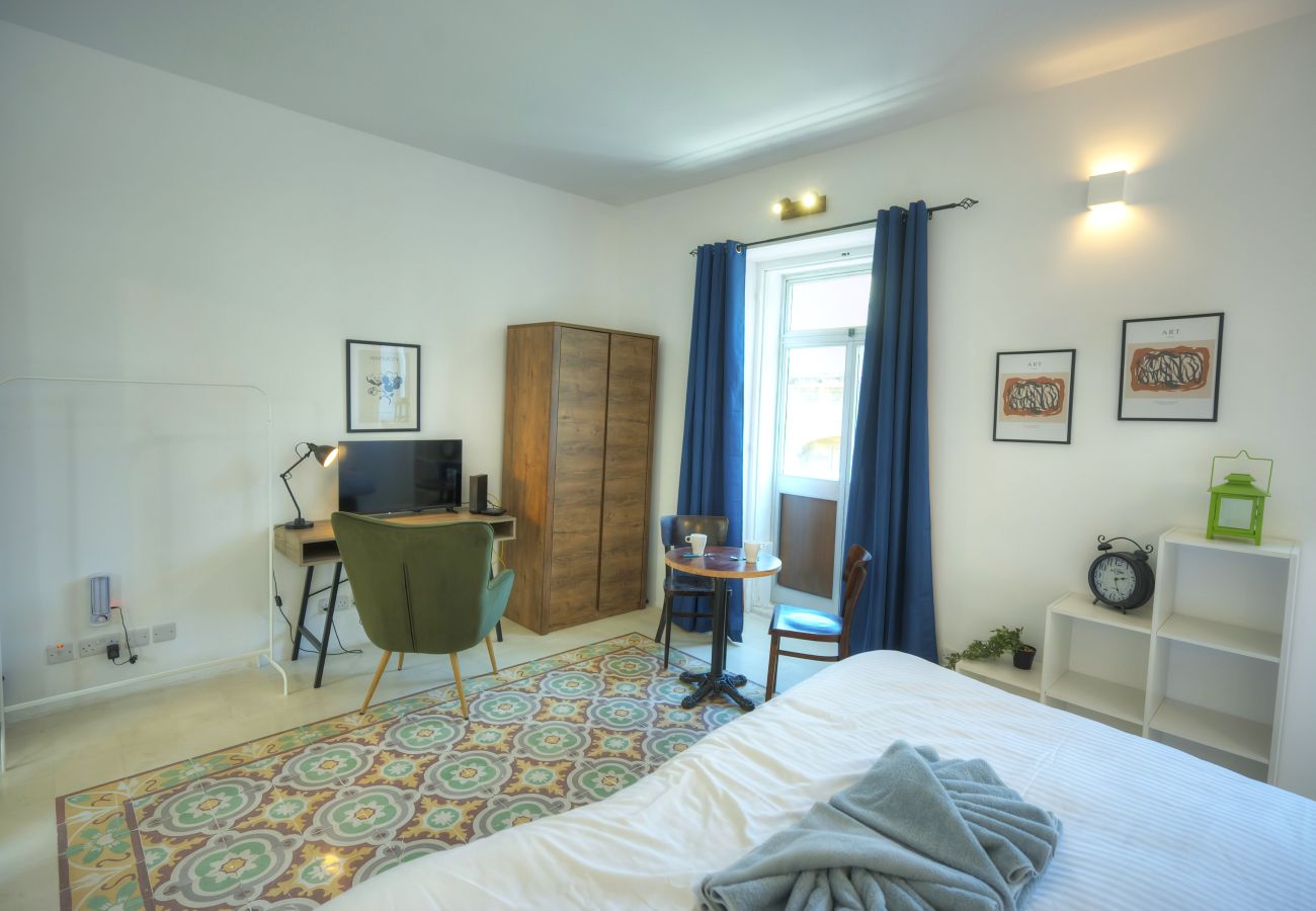 Apartamento en Floriana - Cozy 1bedroom, roof terrace near Valletta DAZZ2