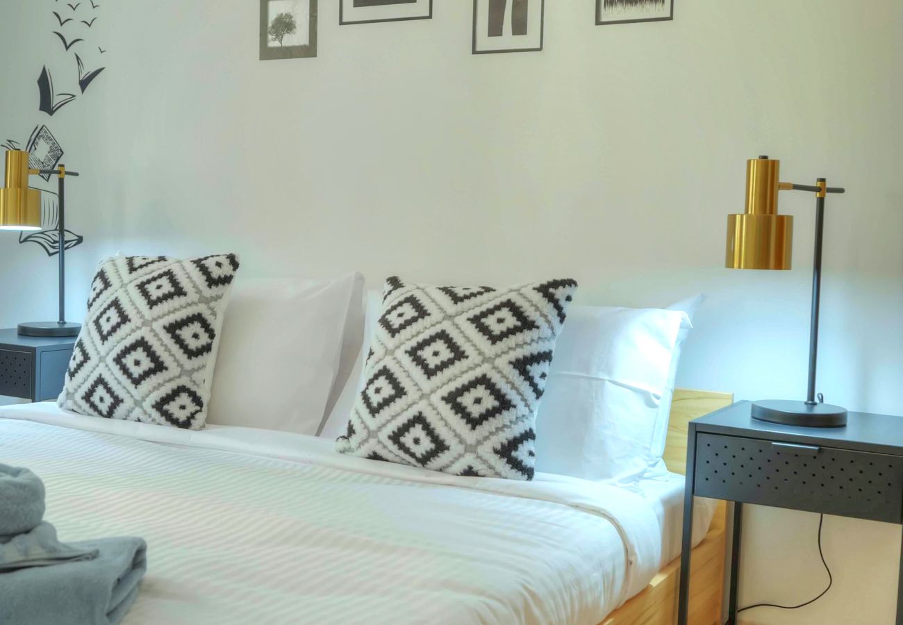 Apartamento en Sliema - Spacious apartment, large yard, near beach PMIC1