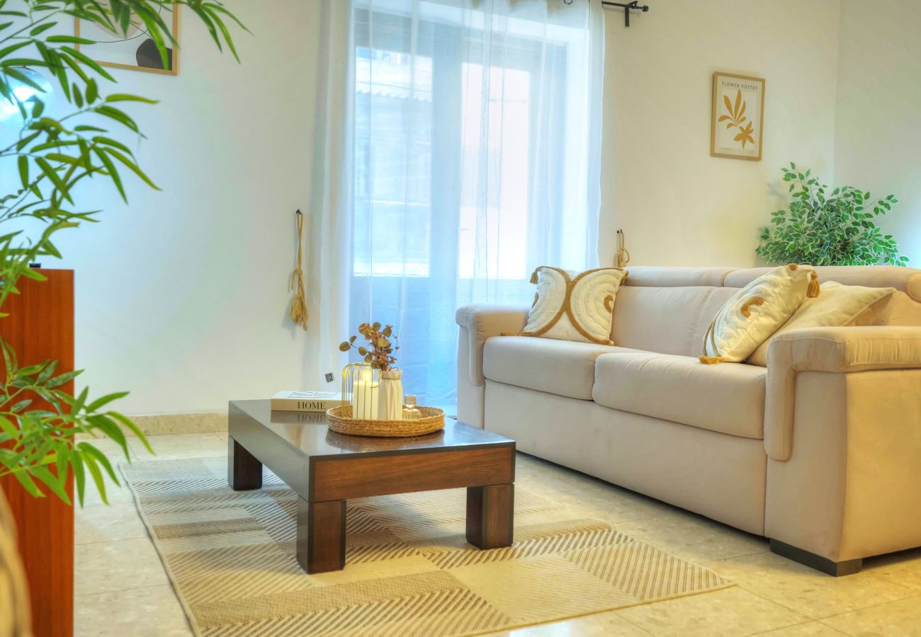 Apartamento en Sliema - Spacious apartment, large yard, near beach PMIC1