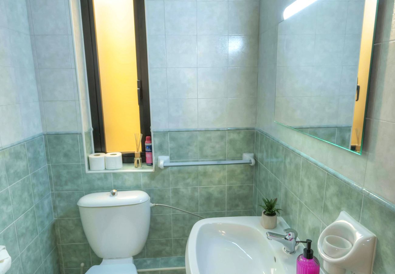 Apartamento en Sliema - Large & cozy flat, spacious yard, near beach PMIC2