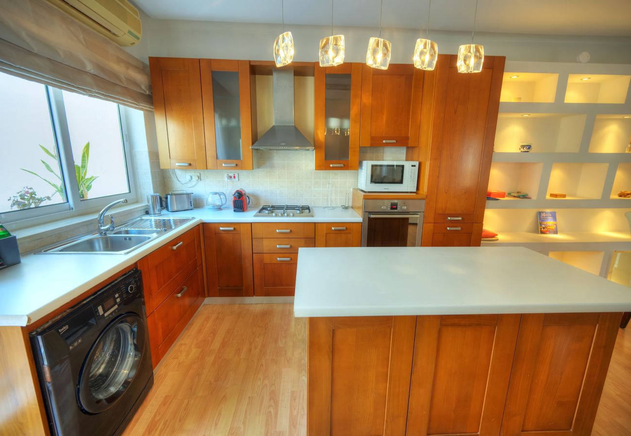 Apartamento en Sliema - Modern duplex 3 bedroom with sun terrace VMAU1-1
