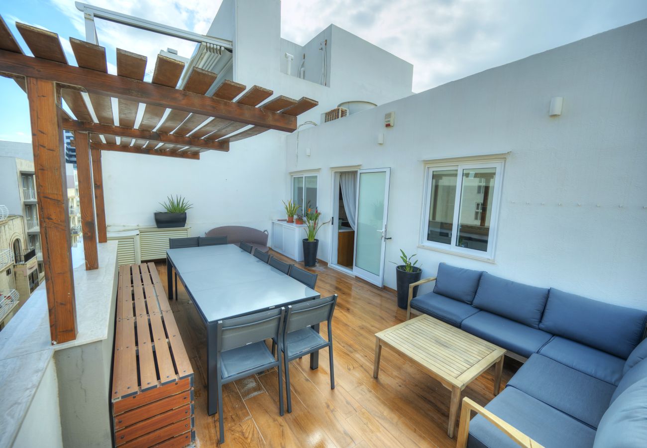 Apartamento en Sliema - Modern duplex 3 bedroom with sun terrace VMAU1-1