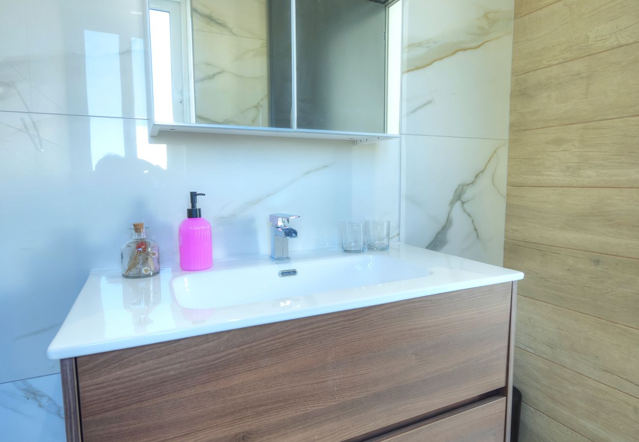 Apartamento en Swieqi - Elegant 2 bedrooms, large sun terrace, pool GCAT1-1