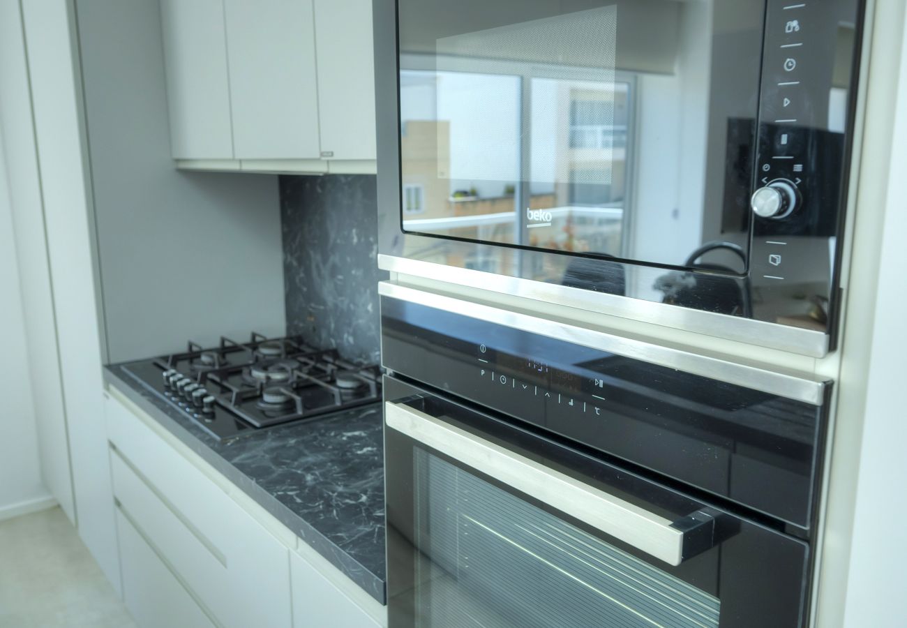 Apartamento en Swieqi - Elegant 2 bedrooms, large sun terrace, pool GCAT1-1