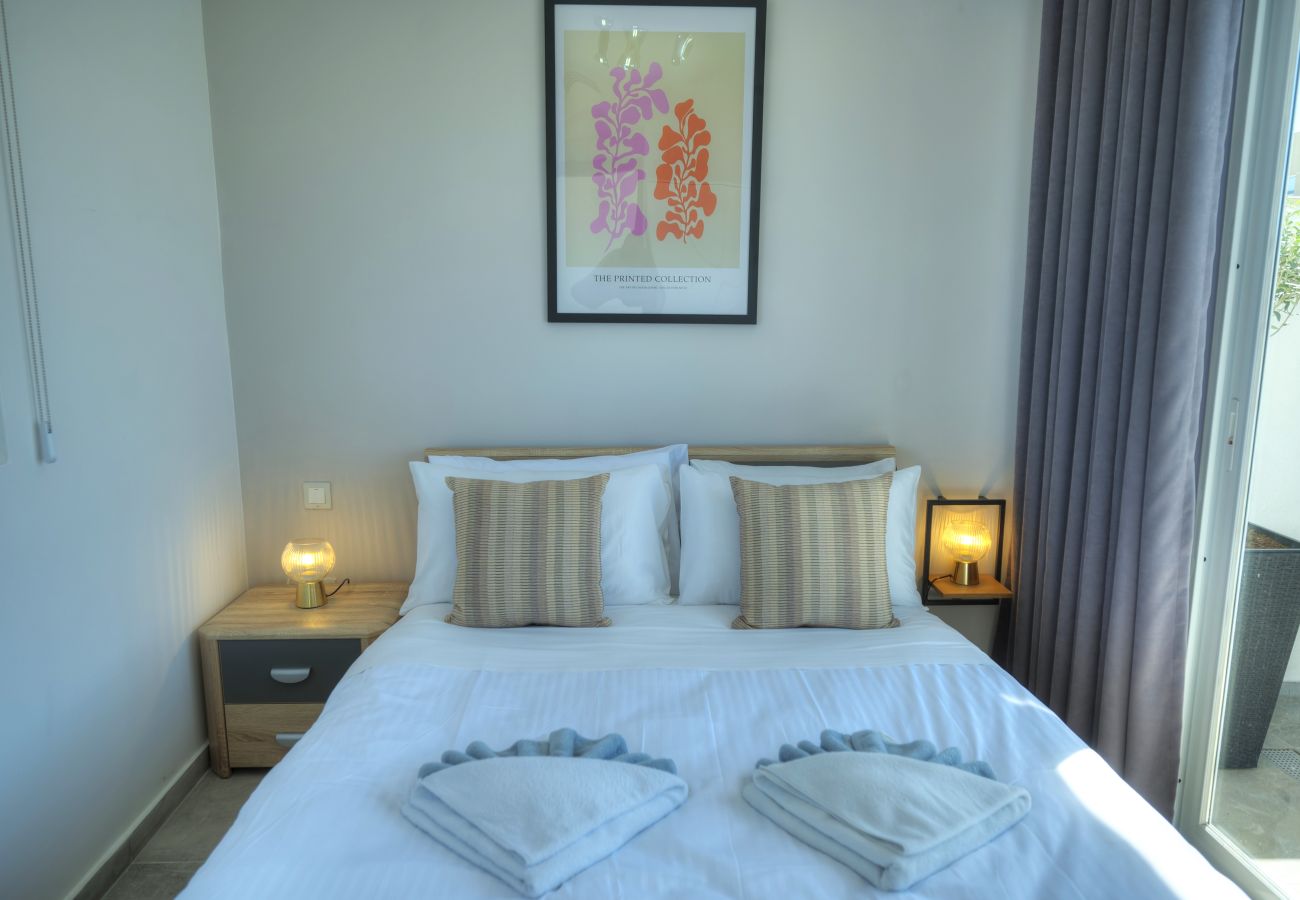 Apartamento en Swieqi - Elegant 2 bedrooms, large sun terrace, pool GCAT1-1