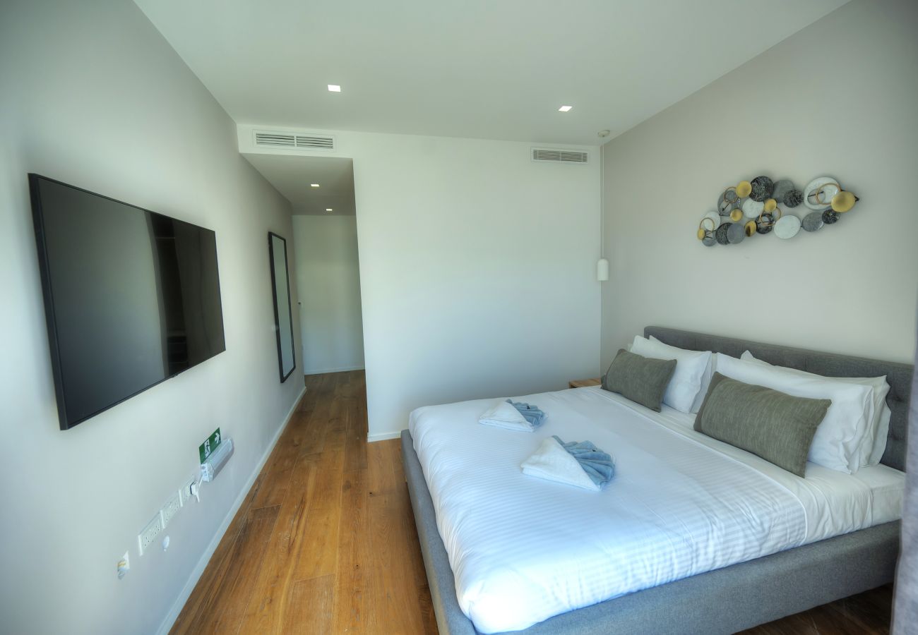 Apartamento en Swieqi - Elegant 2 bedrooms, large sun terrace, pool GCAT1-1