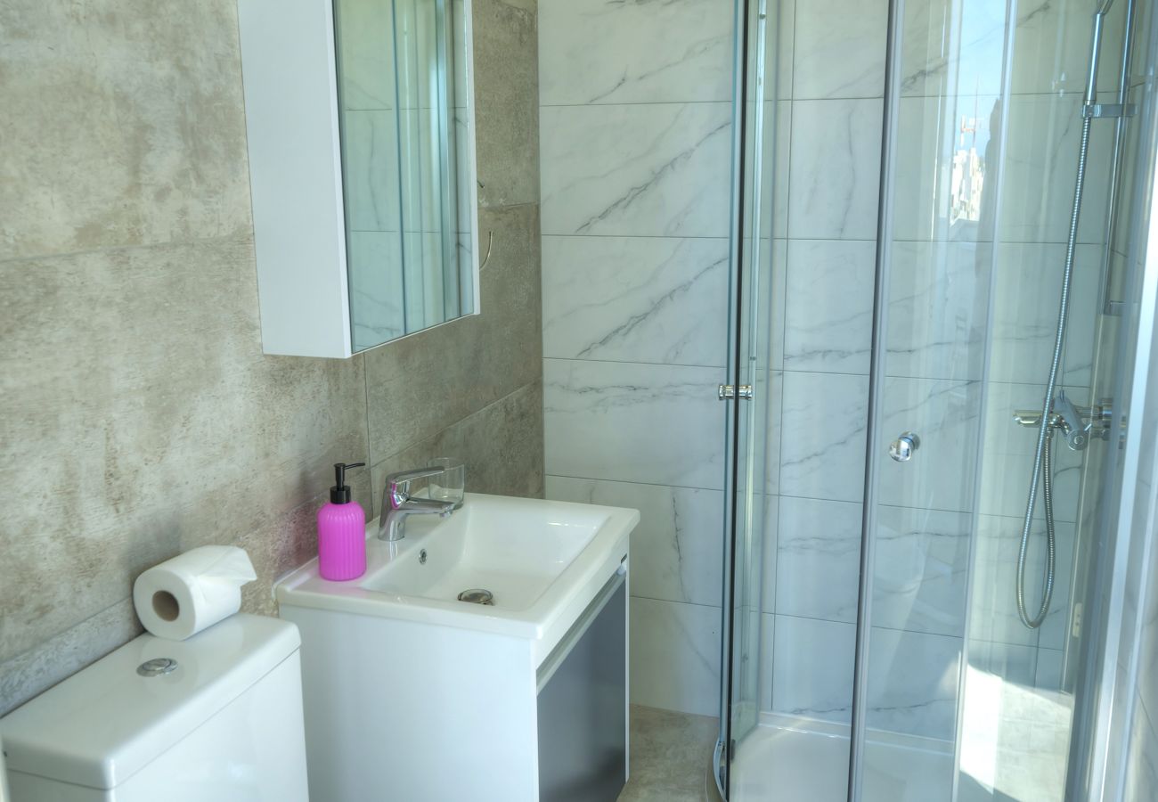 Apartamento en Swieqi - Elegant 2 bedrooms, large sun terrace, pool GCAT1-1