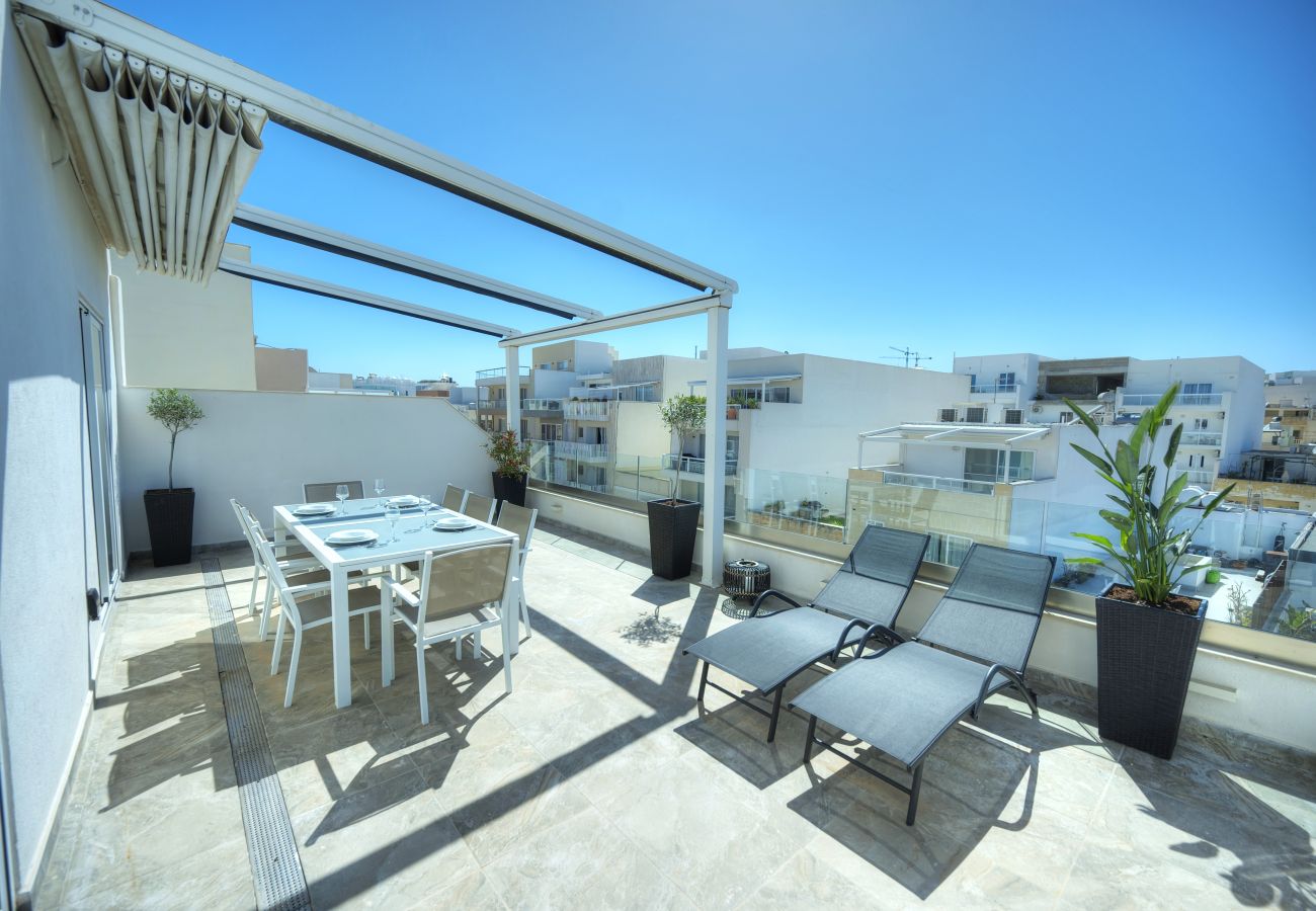 Apartamento en Swieqi - Elegant 2 bedrooms, large sun terrace, pool GCAT1-1