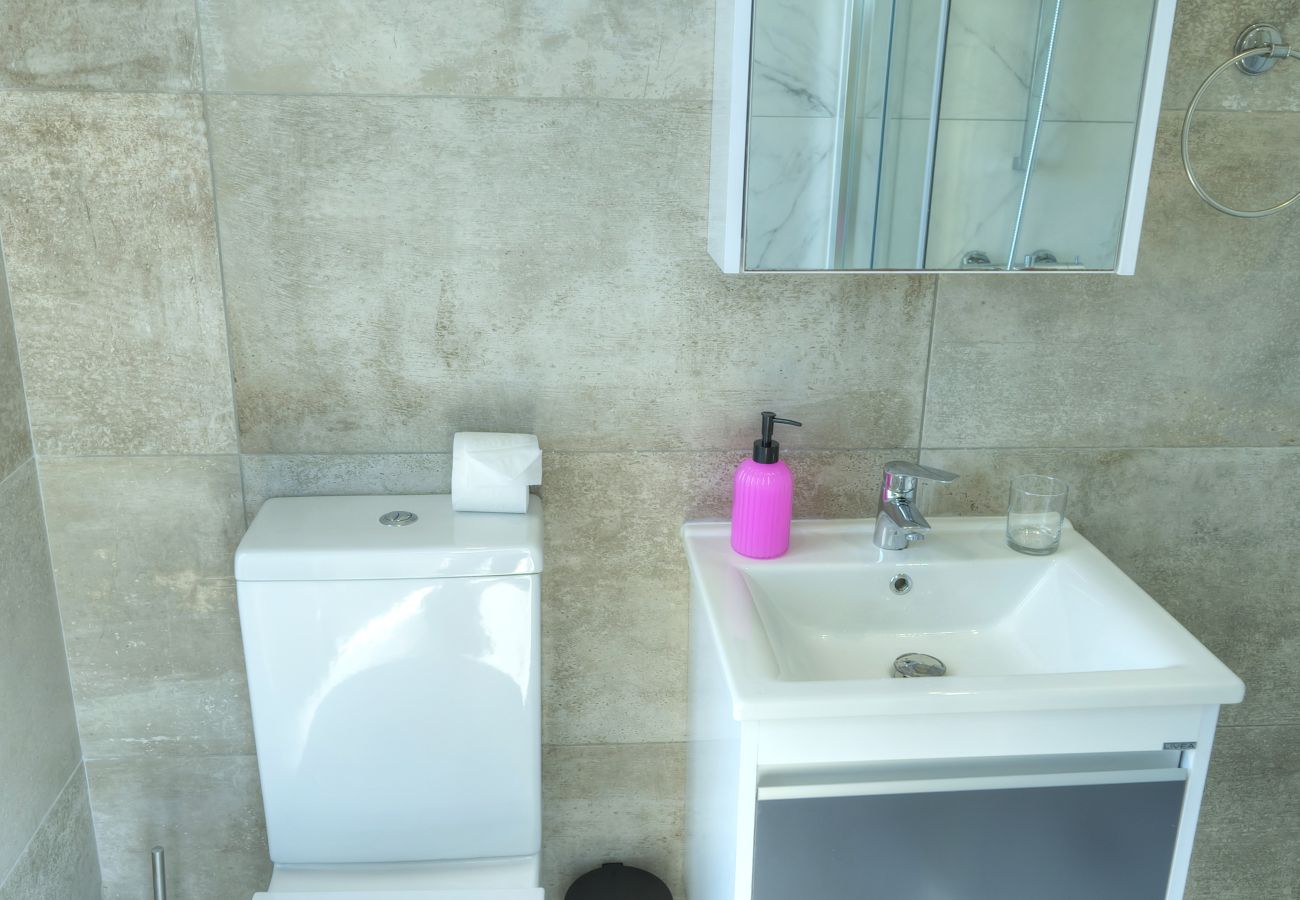 Apartamento en Swieqi - Elegant 2 bedrooms, large sun terrace, pool GCAT1-1