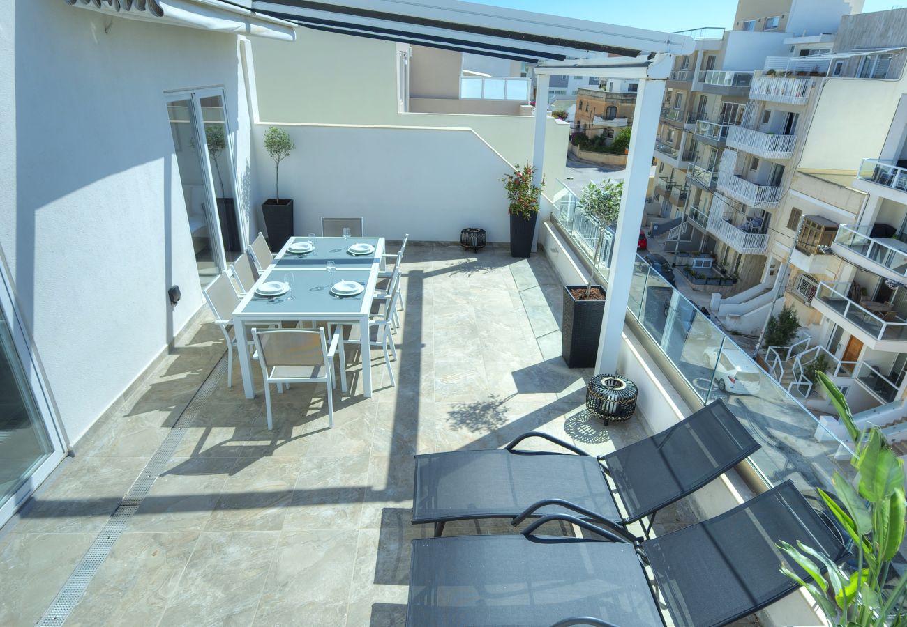 Apartamento en Swieqi - Elegant 2 bedrooms, large sun terrace, pool GCAT1-1