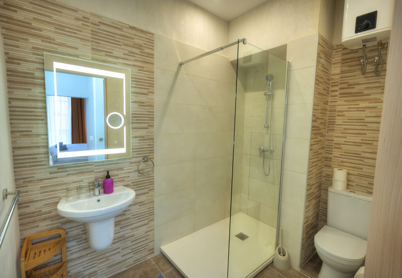 Apartamento en Valletta - Tasteful 2bedrooms with Maltese balcony MCOP1-2