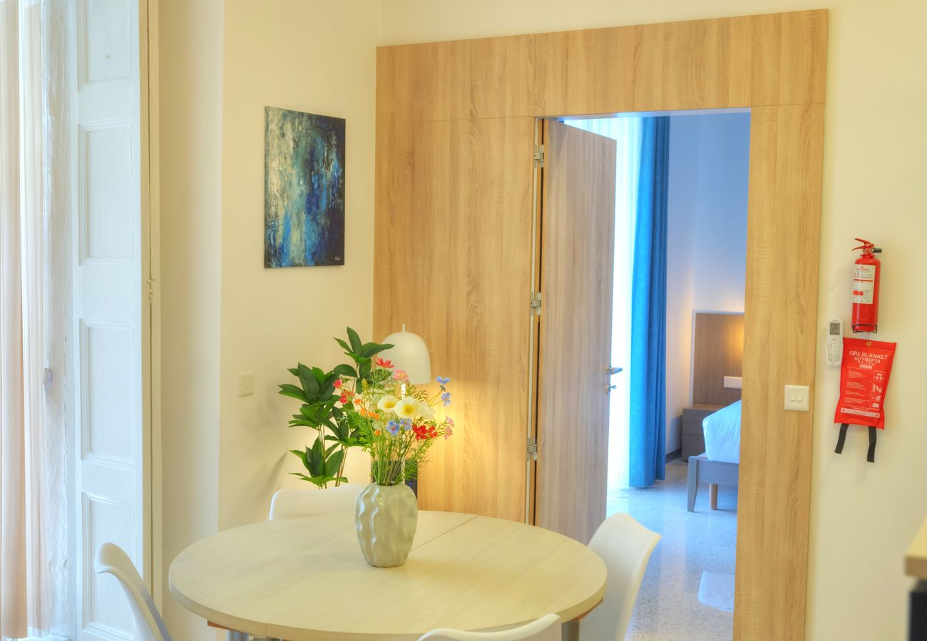 Apartamento en Valletta - Tasteful 2bedrooms with Maltese balcony MCOP1-2