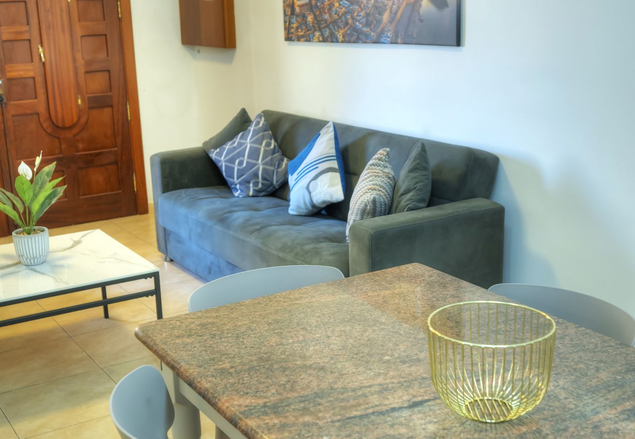 Casa en Sliema - 3bedroom house with yard and roof terrace CZER1-1