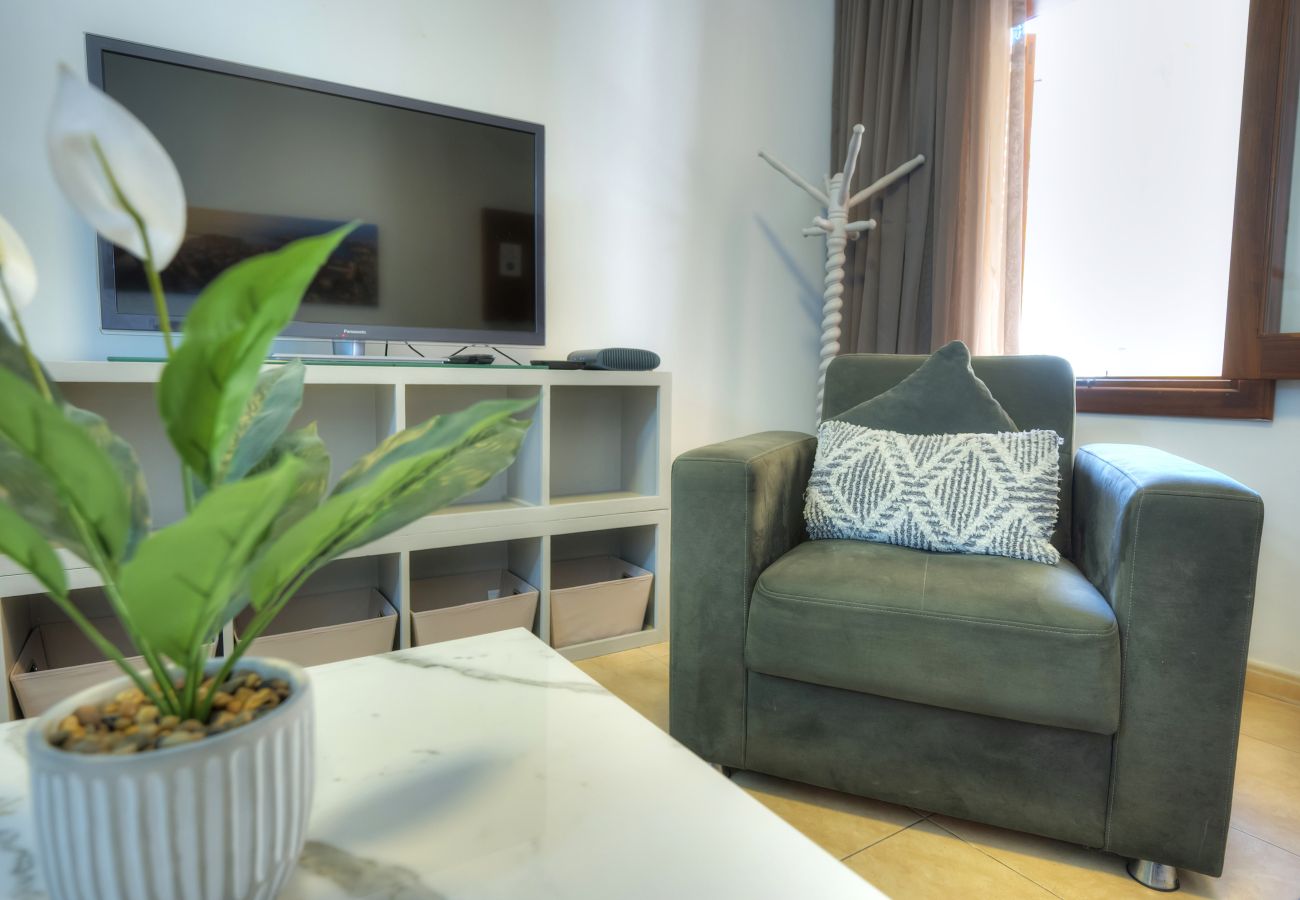 Casa en Sliema - 3bedroom house with yard and roof terrace CZER1-1
