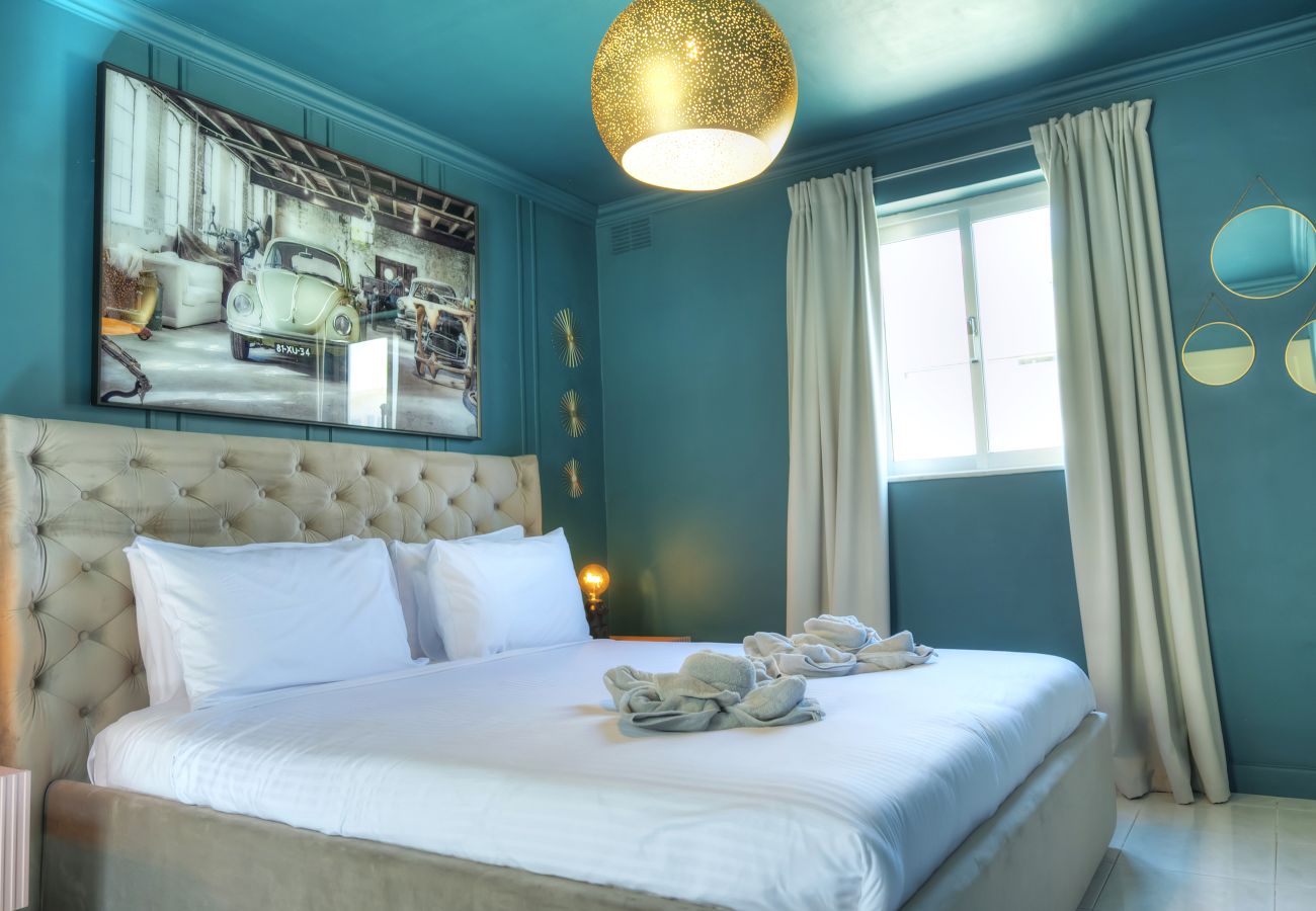 Apartamento en Sliema - Beautiful penthouse, sun terrace, jacuzzi GOSLM8