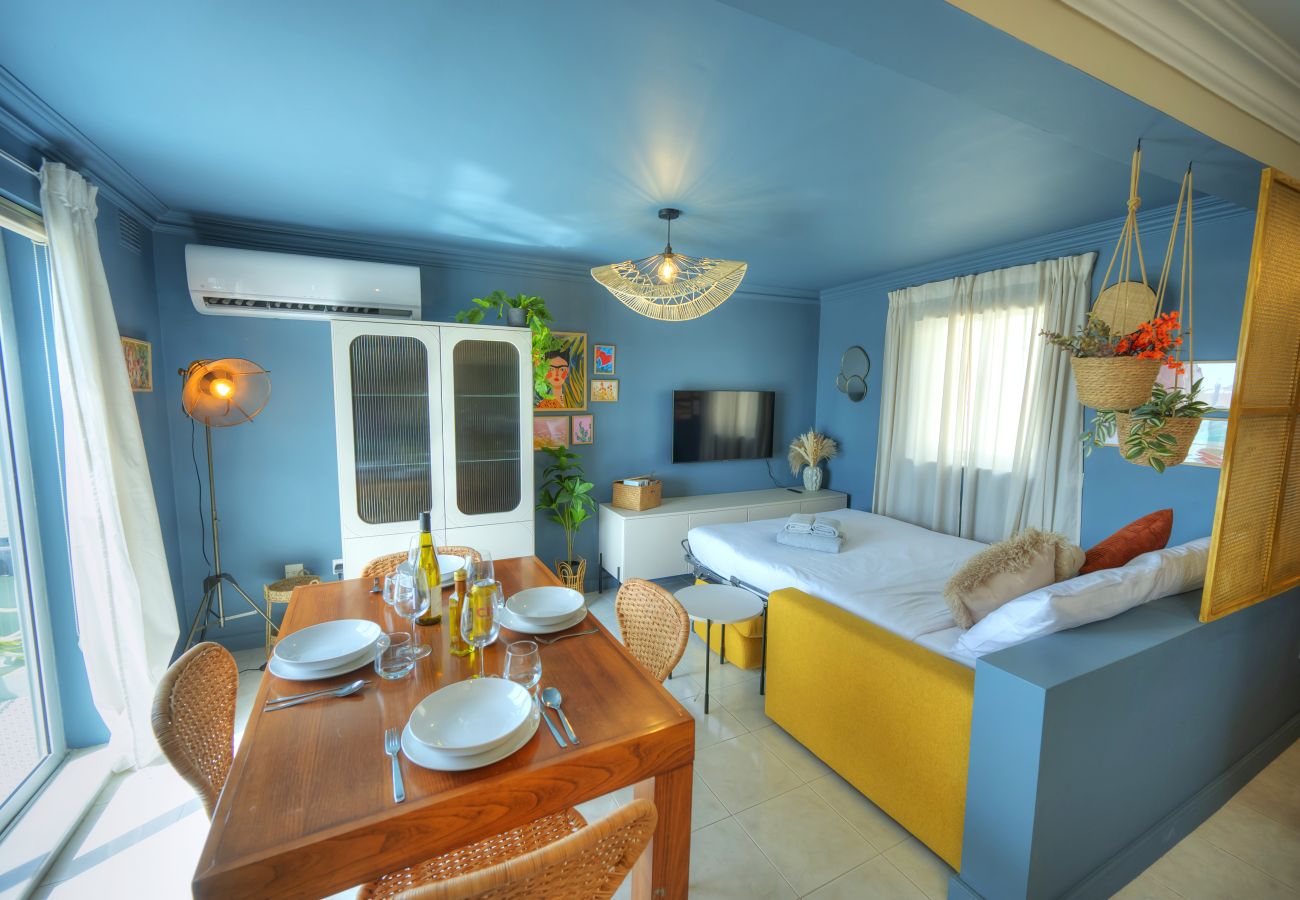 Apartamento en Sliema - Beautiful penthouse, sun terrace, jacuzzi GOSLM8