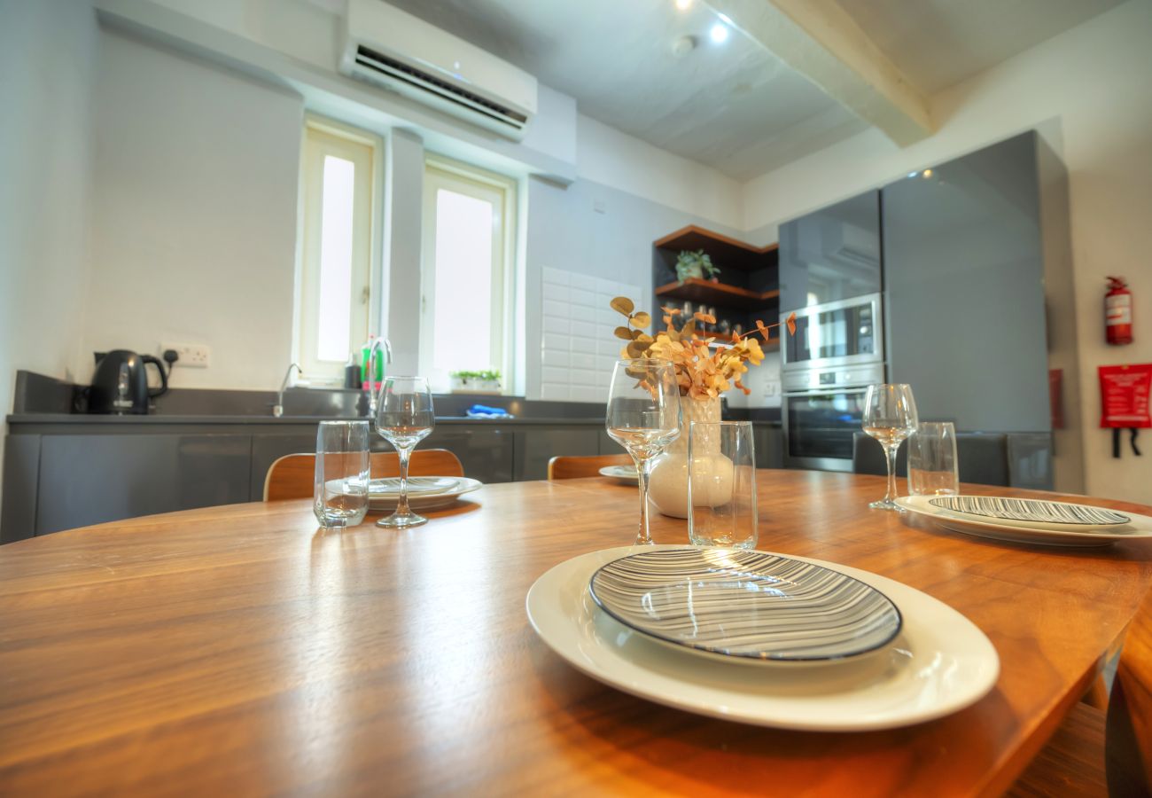 Casa adosada en Floriana - Traditional townhouse, terrace near Valletta WENG1-1