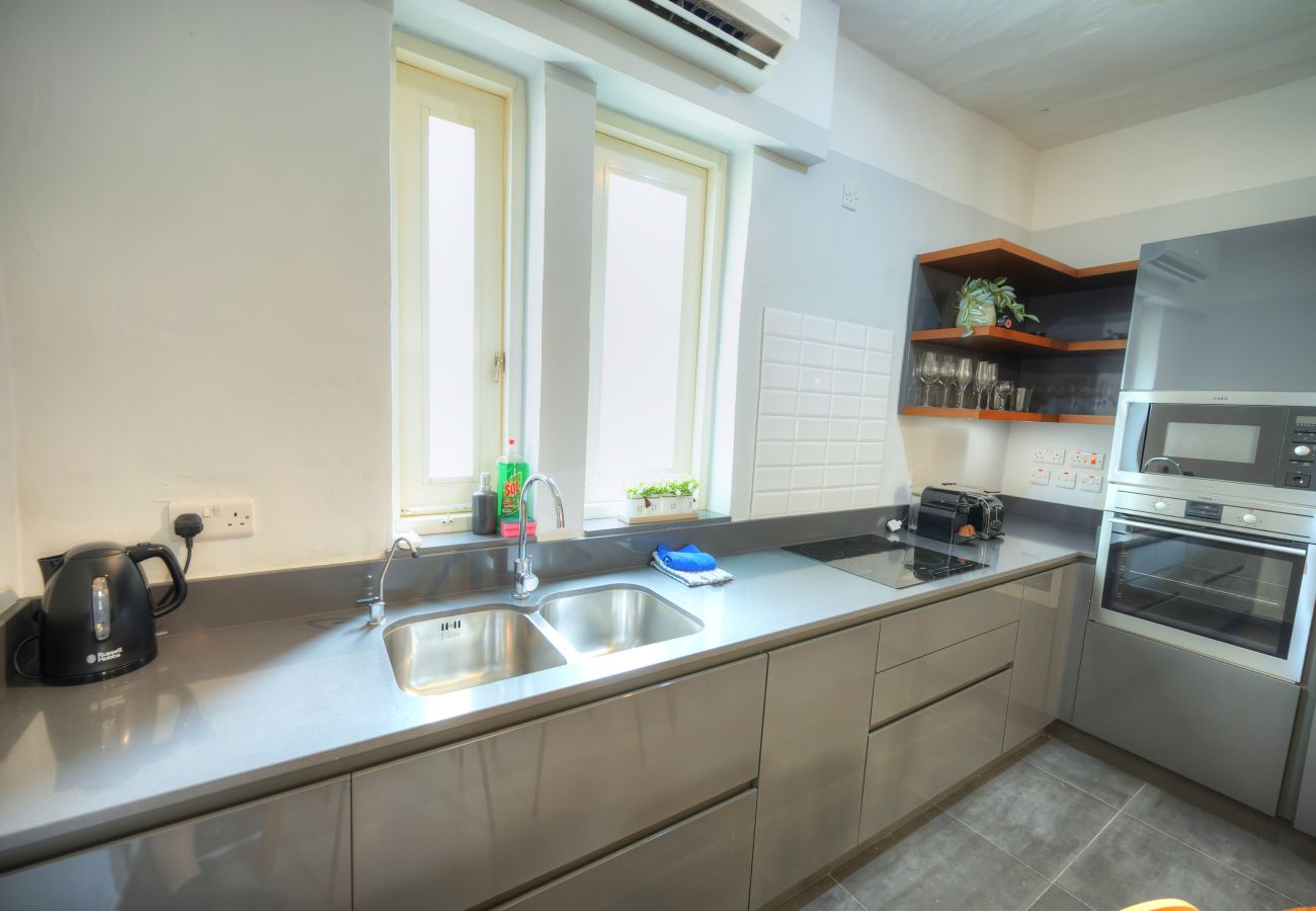 Casa adosada en Floriana - Traditional townhouse, terrace near Valletta WENG1-1
