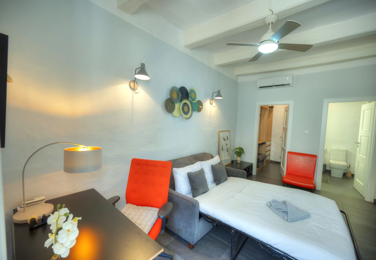 Casa adosada en Floriana - Traditional townhouse, terrace near Valletta WENG1-1