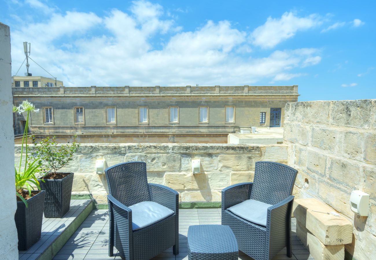 Casa adosada en Floriana - Traditional townhouse, terrace near Valletta WENG1-1