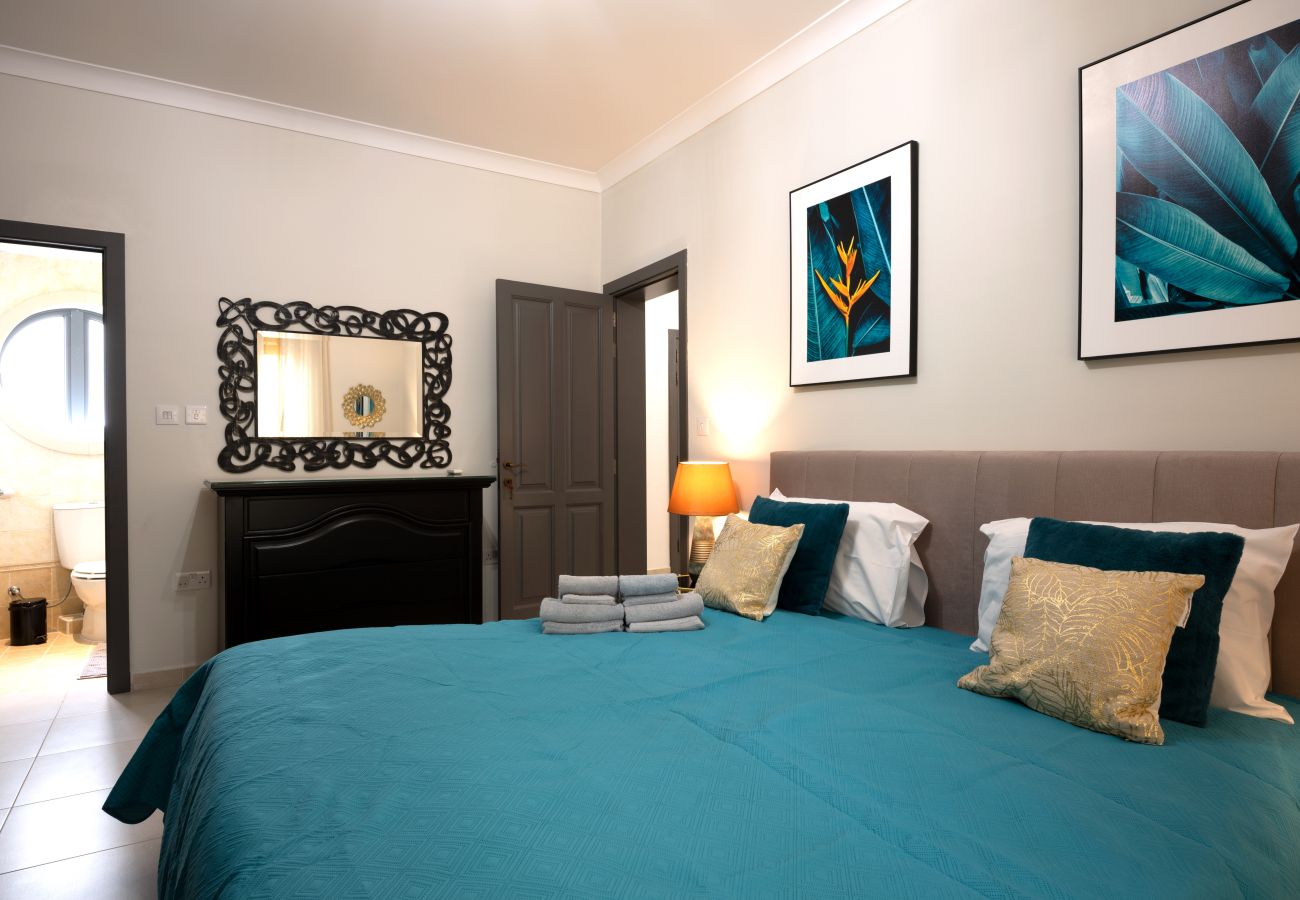Apartamento en Gzira - Seafront beautiful 3 bedroom with balcony KDOU1-1
