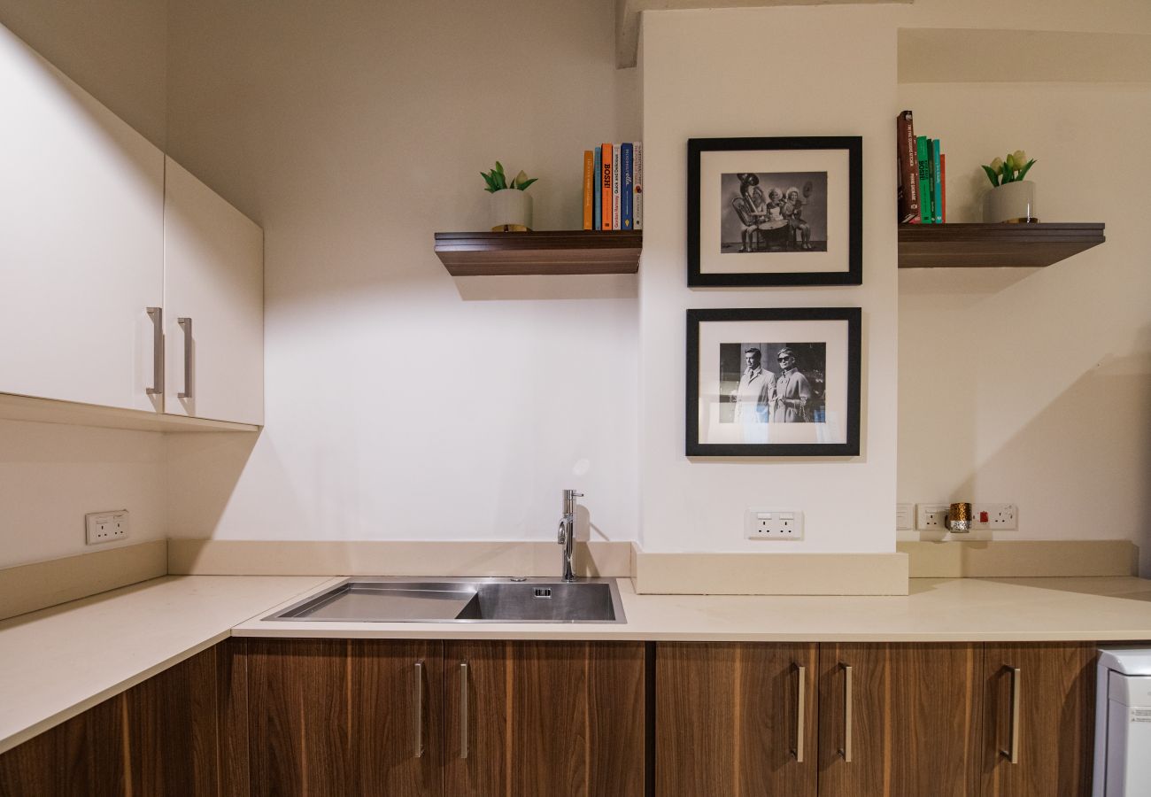 Apartamento en Sliema - Luxury & modern studio near Sliema seafront SBOR2-1