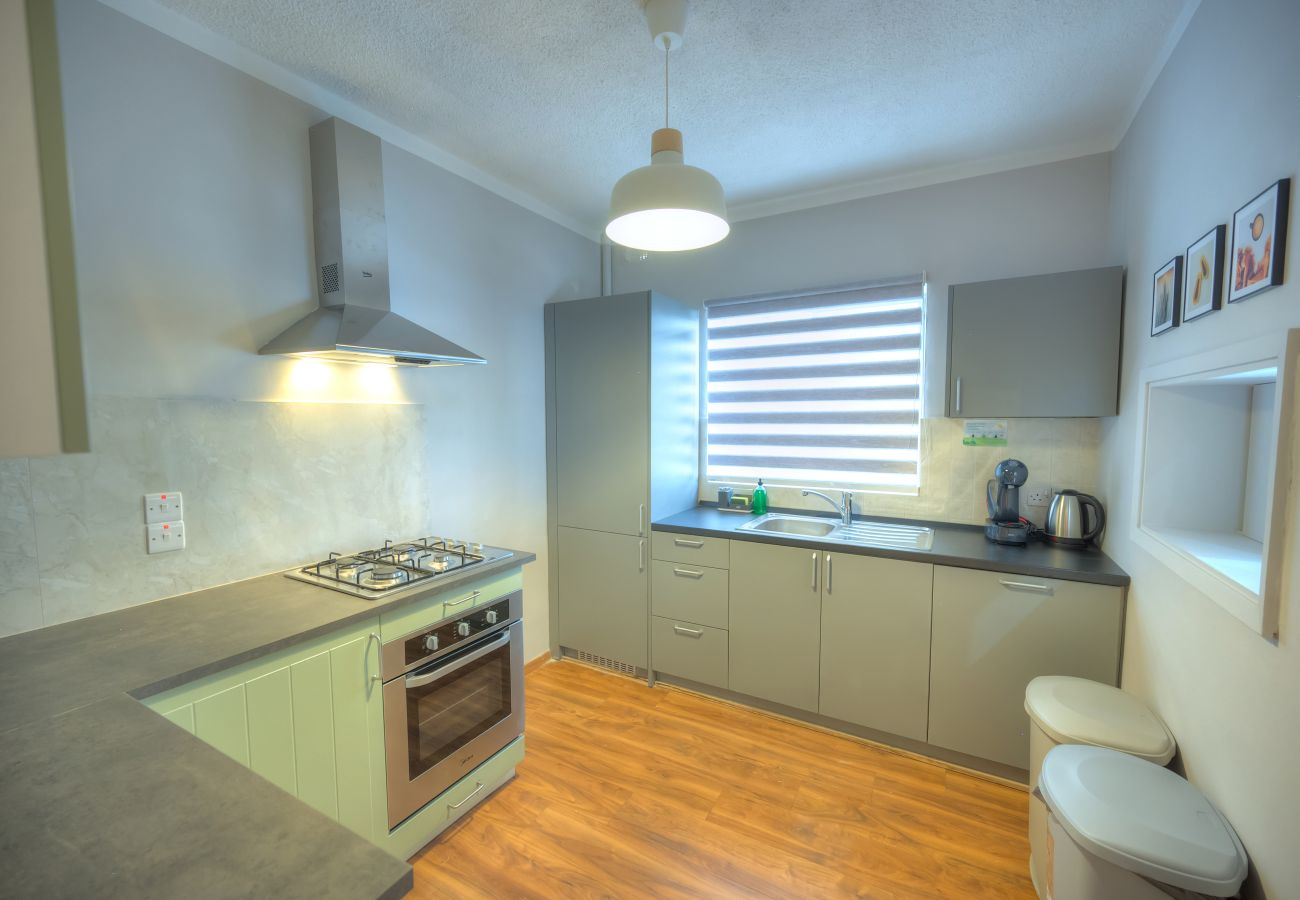 Apartamento en Sliema - Stylish, large 3bedroom, seafront terrace GOSLM-13