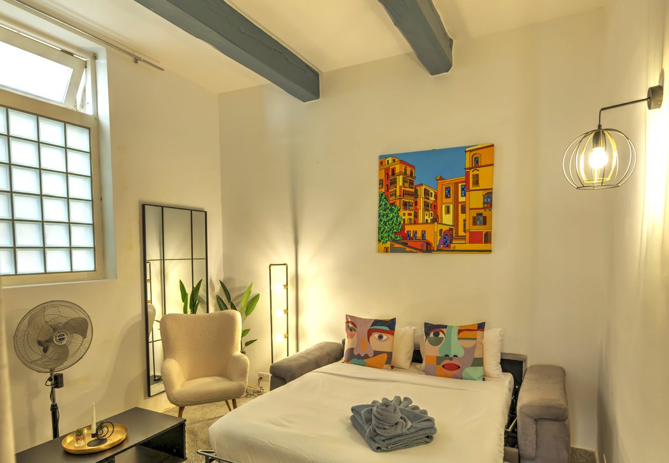 Apartamento en Valletta - Duplex tastefully furnished flat in Valletta MCOP1-1