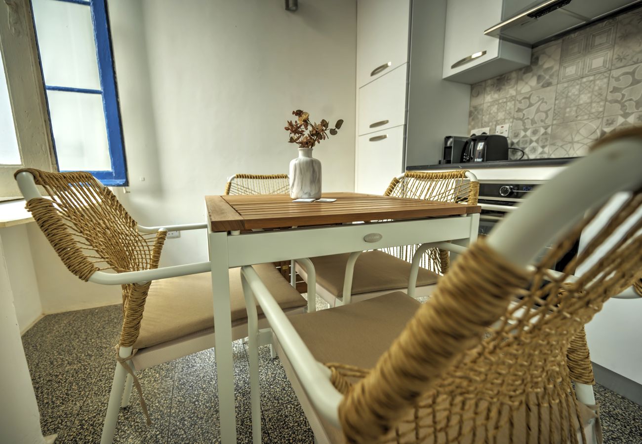 Apartamento en Valletta - Duplex tastefully furnished flat in Valletta MCOP1-1