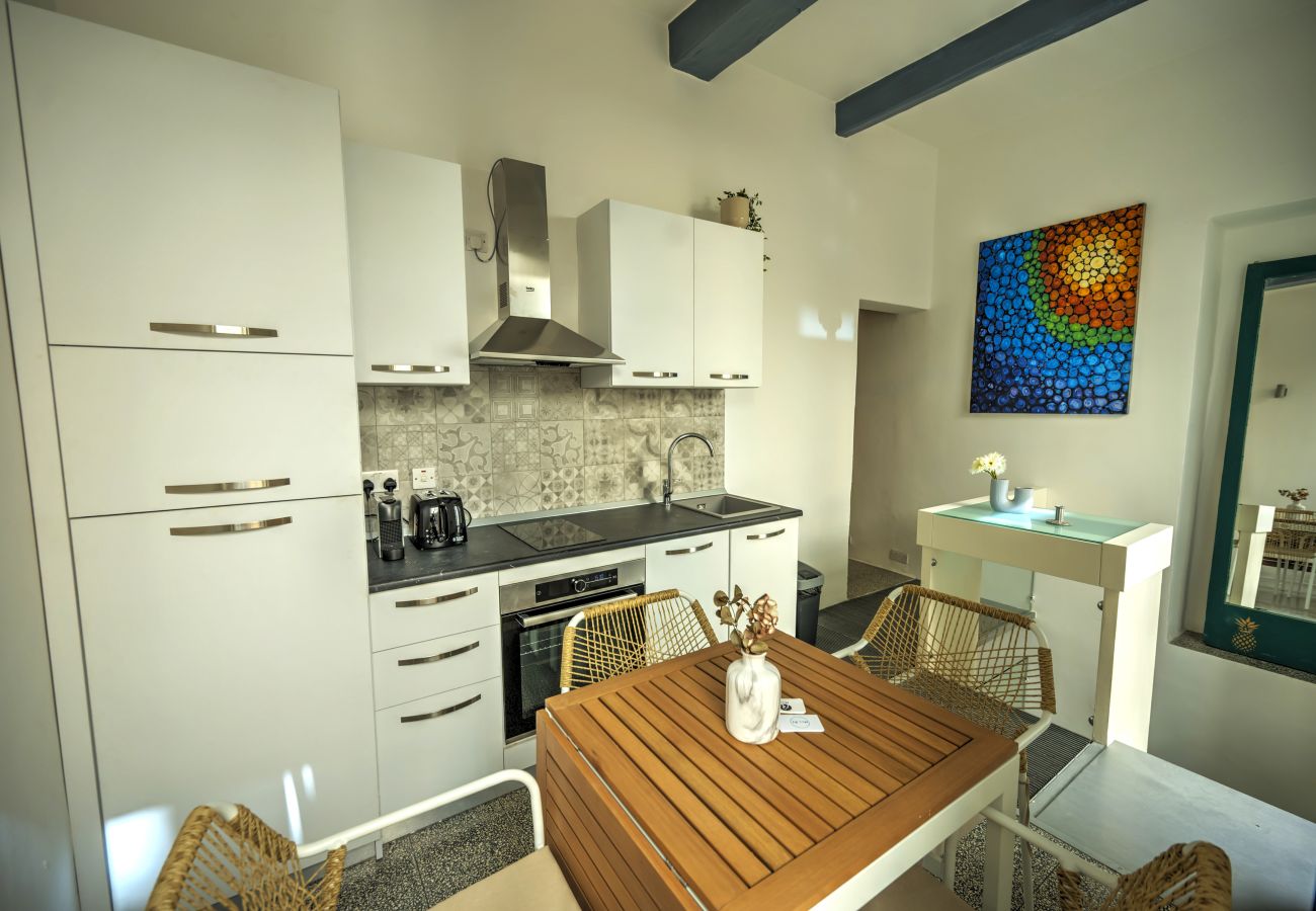 Apartamento en Valletta - Duplex tastefully furnished flat in Valletta MCOP1-1