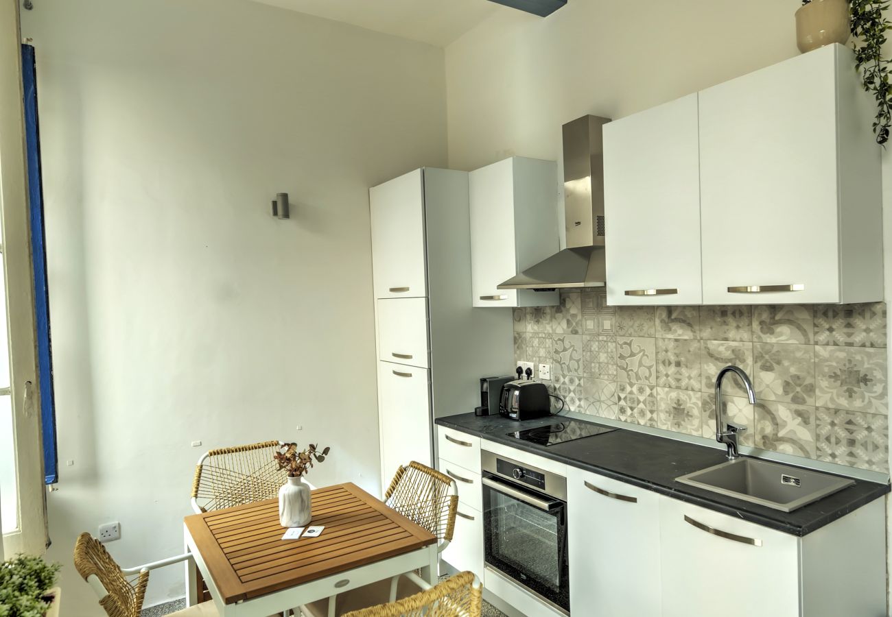 Apartamento en Valletta - Duplex tastefully furnished flat in Valletta MCOP1-1