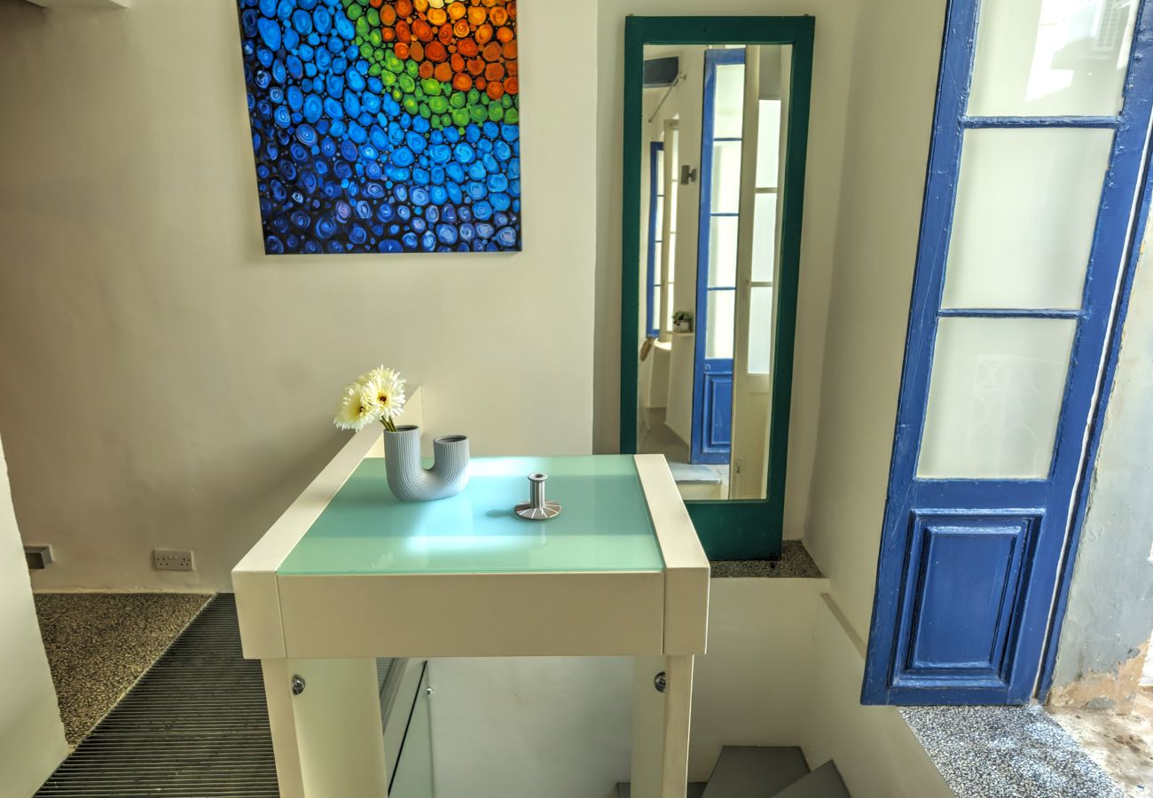 Apartamento en Valletta - Duplex tastefully furnished flat in Valletta MCOP1-1