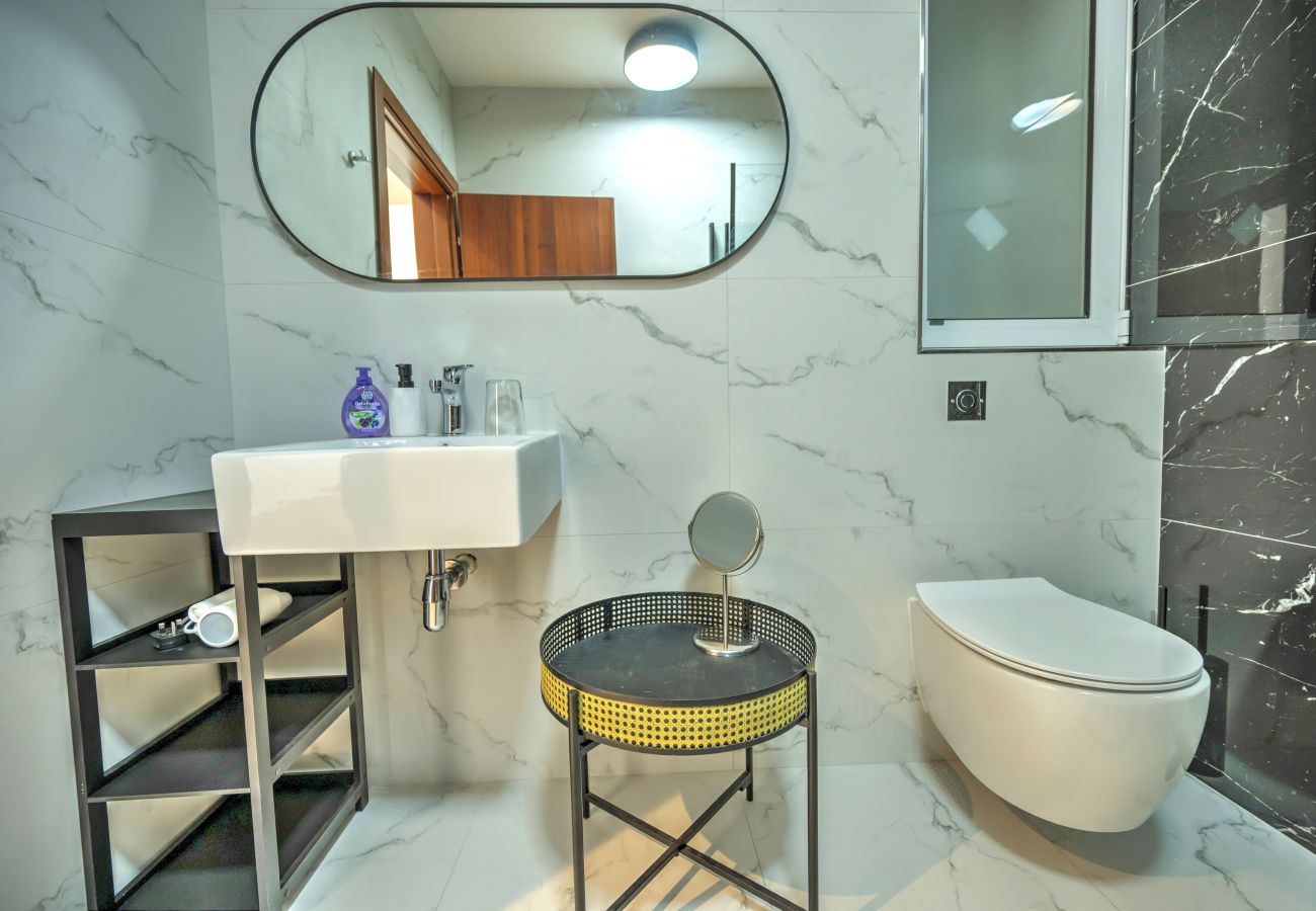 Apartamento en St Julian's - Large and stylish 1 bedroom 2 bathrooms AGER1-1