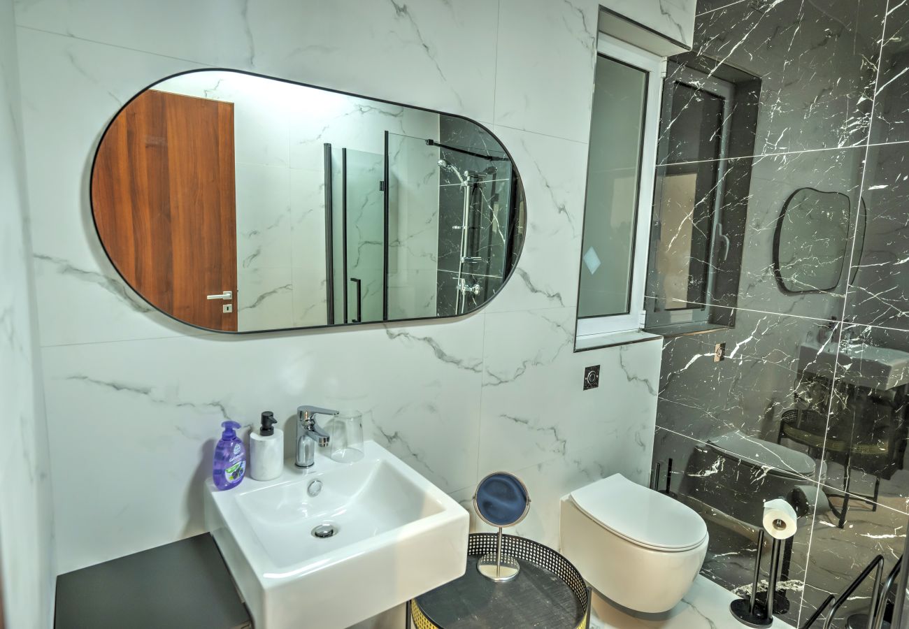 Apartamento en St Julian's - Large and stylish 1 bedroom 2 bathrooms AGER1-1