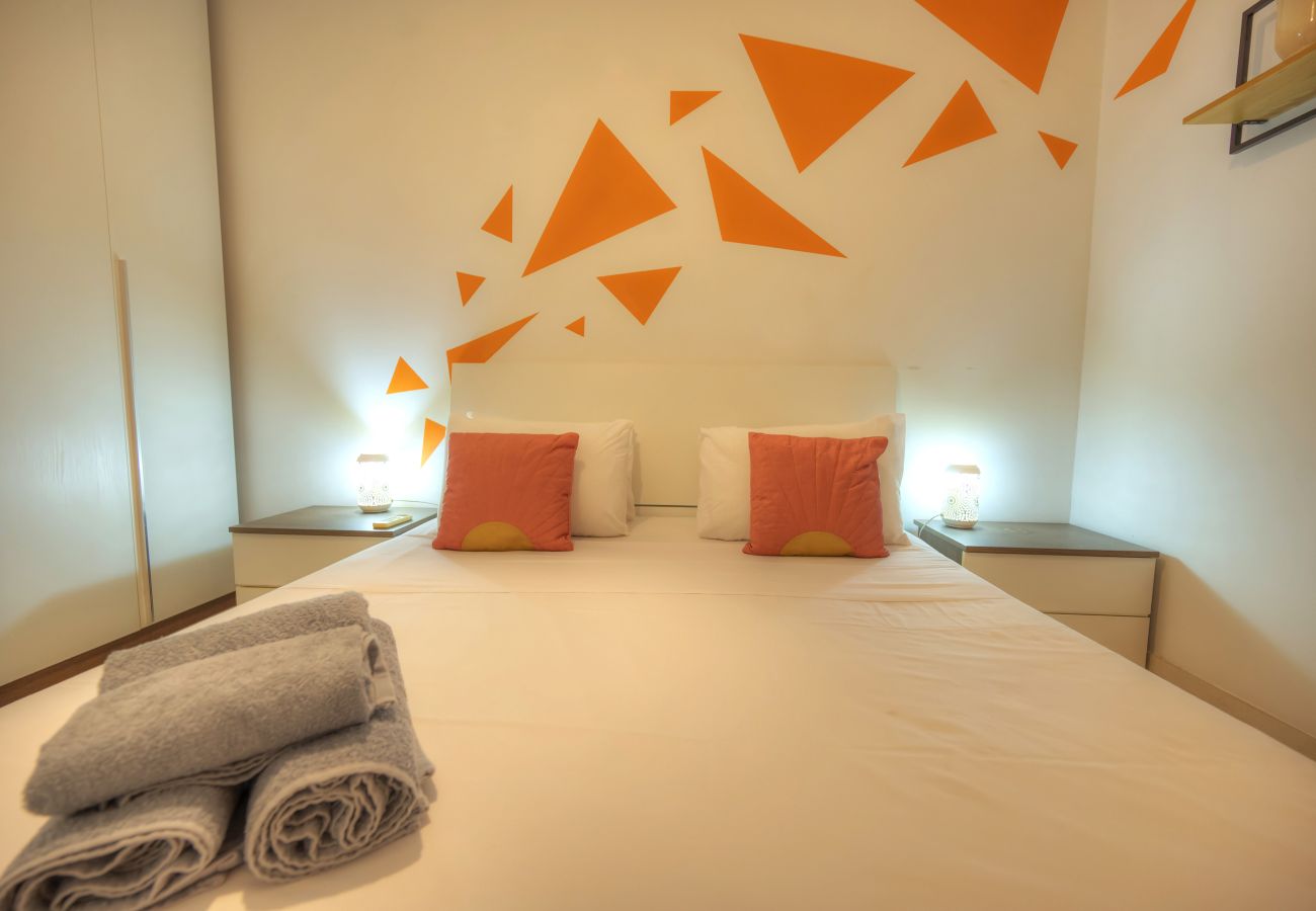 Apartamento en Sliema - Seafront bright & spacious 2bedroom, balcony KDEG1-1