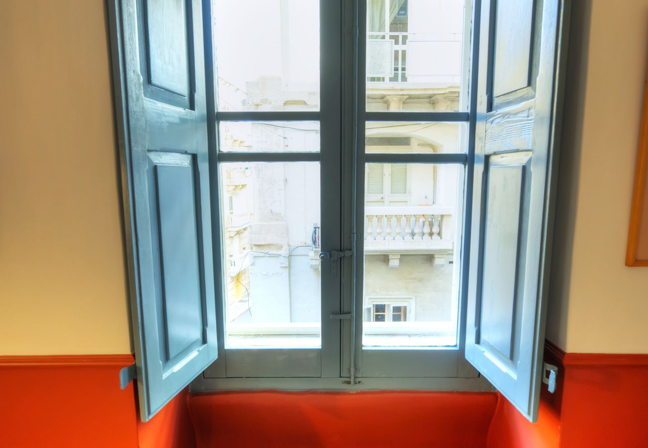 Apartamento en Valletta - Luxury & stylish 4bedroom, Valletta centre LDEM1-1