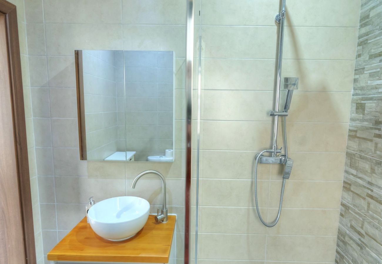 Apartamento en Sliema - Luxury & spacious 3 bedroom seafront, balcony YHAI1-1