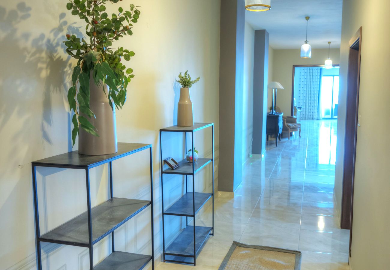 Apartamento en Sliema - Luxury & spacious 3 bedroom seafront, balcony YHAI1-1