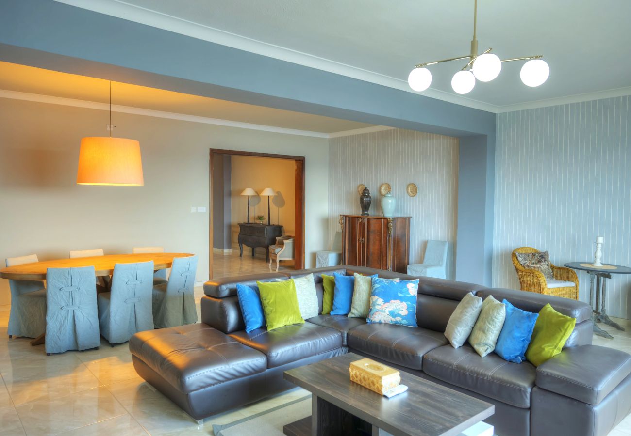 Apartamento en Sliema - Luxury & spacious 3 bedroom seafront, balcony YHAI1-1
