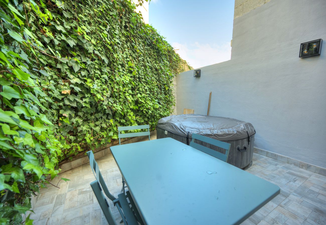 Apartamento en Sliema - Unique & enchanting 2bedroom with jacuzzi GOSLM-14