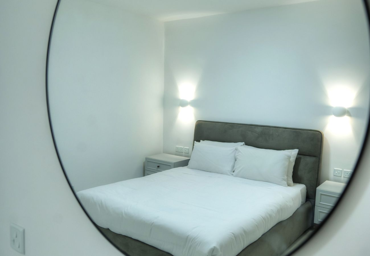 Apartamento en Sliema - Stylish & large 2 bedroom with internal yard DCUT1-1