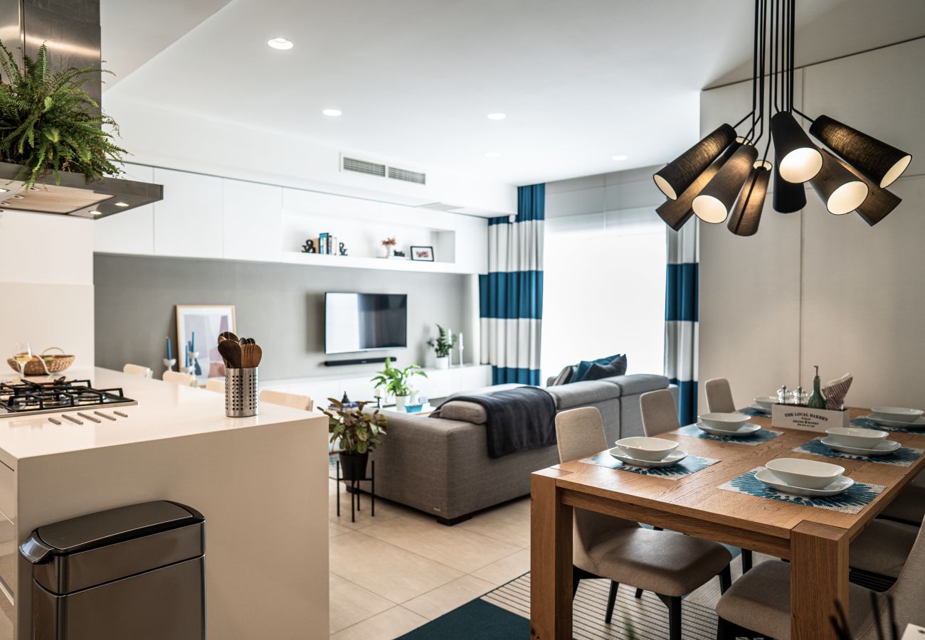 Apartamento en St Julian's - Luxury & spacious 3 bedroom, large balcony KBAS1-3