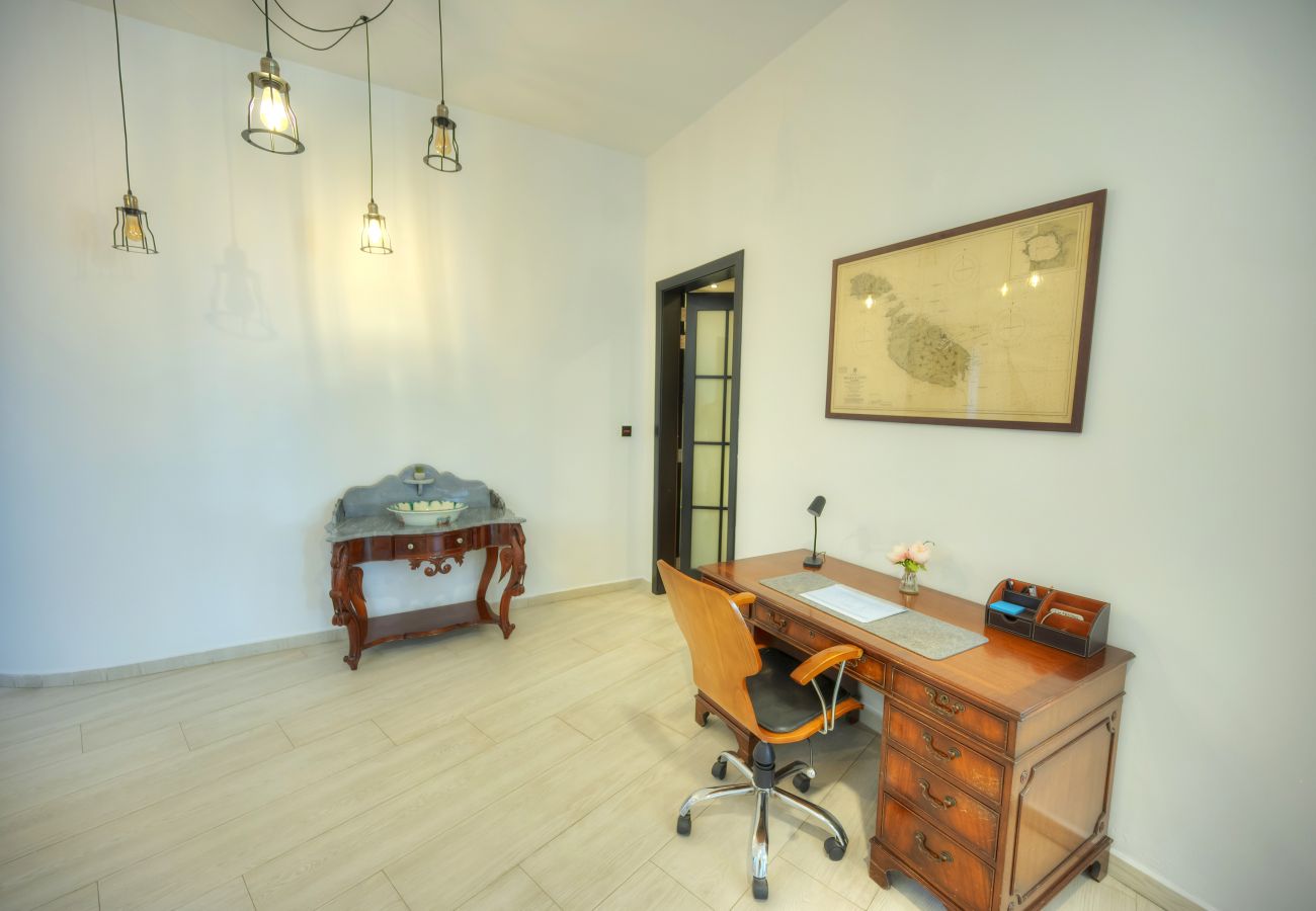 Apartamento en Swieqi - Luxury 2 bedroom with large outdoor & jacuzzi JBAS1-1
