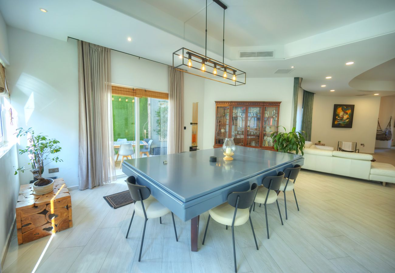Apartamento en Swieqi - Luxury 2 bedroom with large outdoor & jacuzzi JBAS1-1
