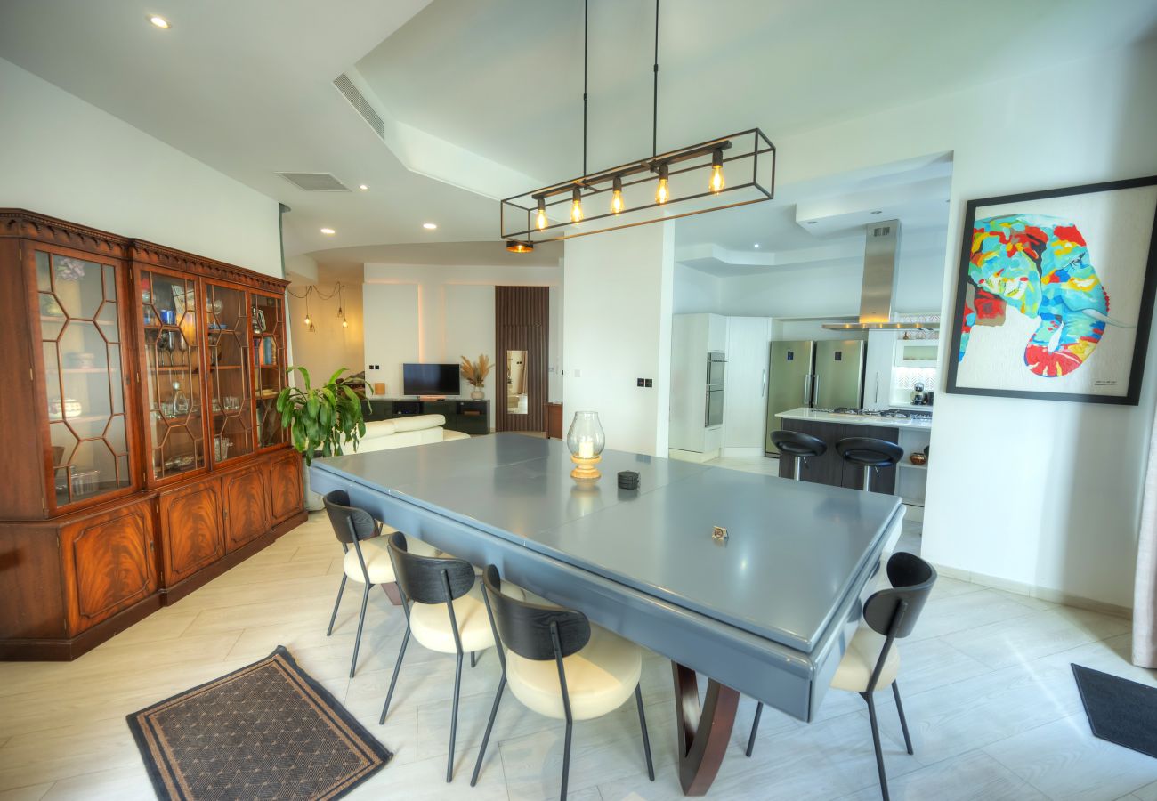 Apartamento en Swieqi - Luxury 2 bedroom with large outdoor & jacuzzi JBAS1-1