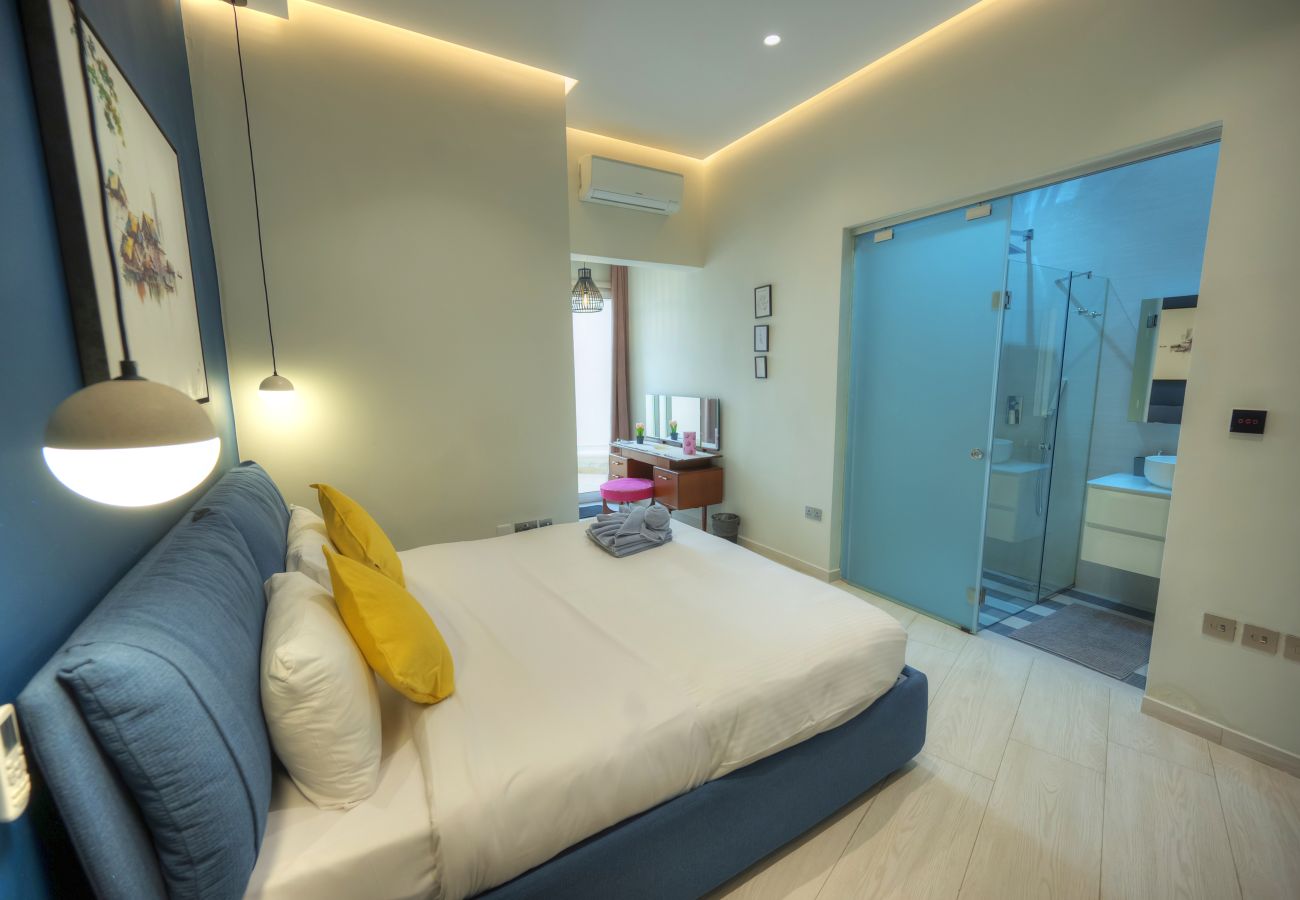 Apartamento en Swieqi - Luxury 2 bedroom with large outdoor & jacuzzi JBAS1-1